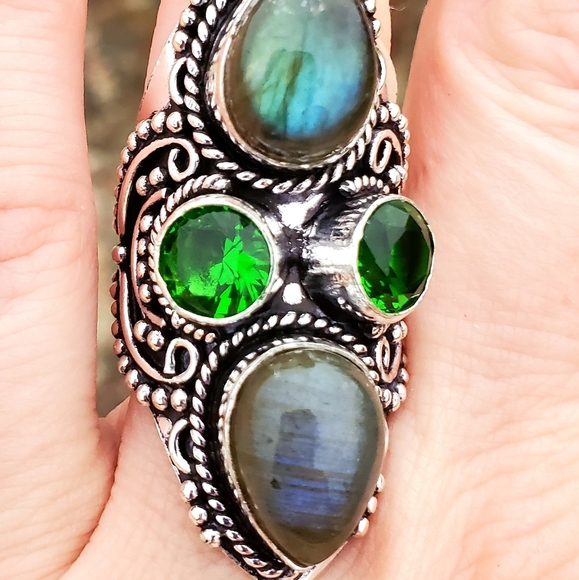 New Oversized Labradorite & Peridot 925 Silver Statement Ring. - Picture 16 of 16
